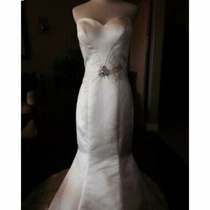 Custom ivory mermaid wedding dress